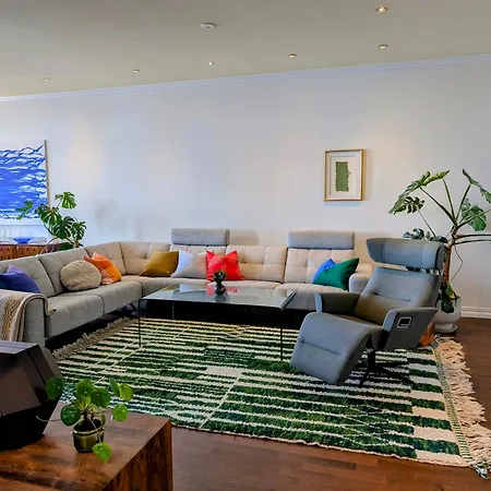 Sea View, Terrace & Garage In The Heart Of Town Appartement *