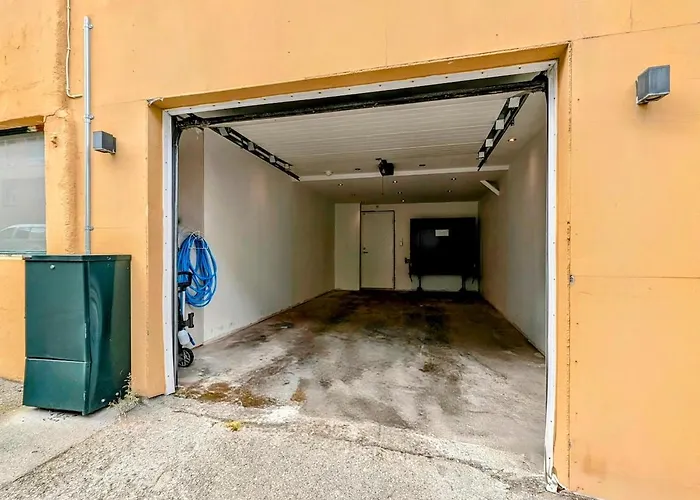 Sea View, Terrace & Garage In The Heart Of Town Appartamento *