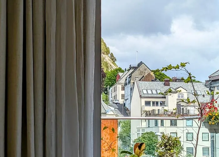 Appartement Sea View, Terrace & Garage In The Heart Of Town *